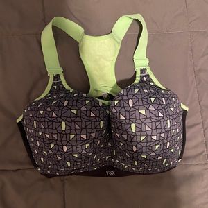 VS 36DDD maximum support sport bra w/ underwire
